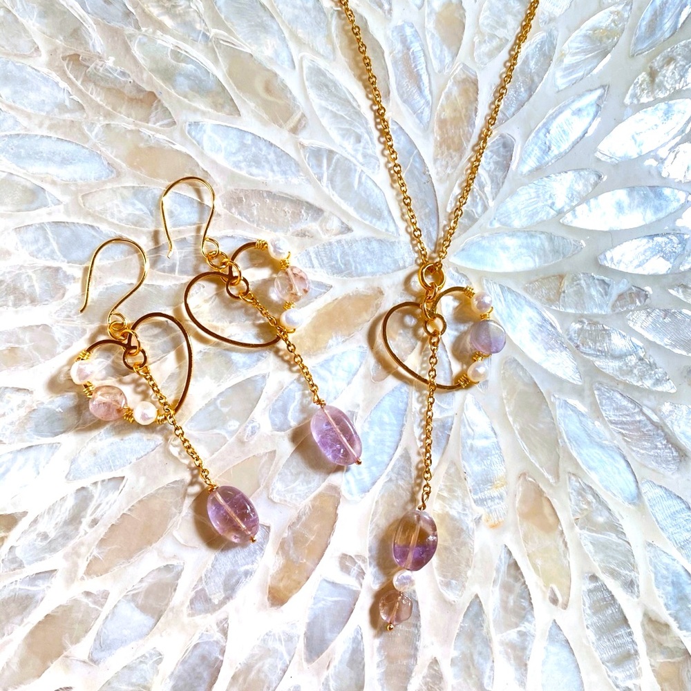 Jewelry set: Amethyst and Fresh water pearls